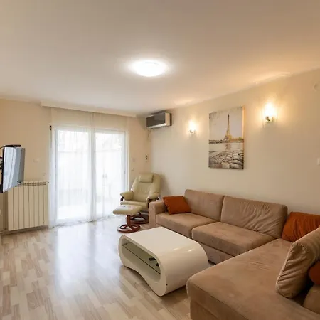 Dule's House * 贝尔格莱德